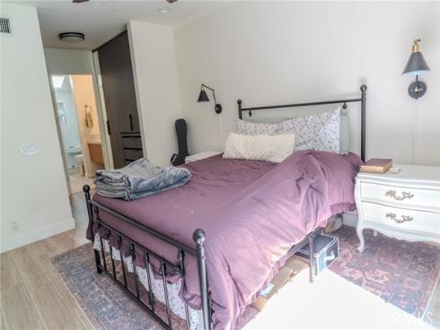 700 E Lake  57 , Orange, CA