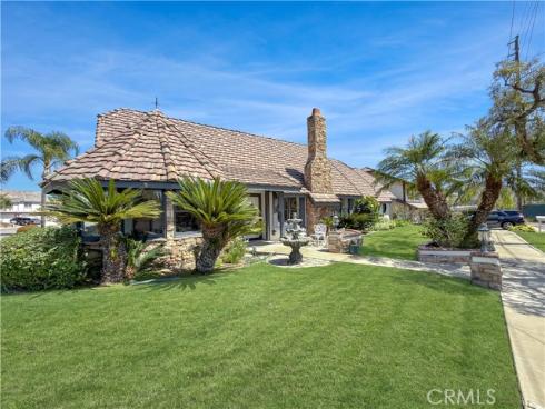 1571 N Santiago   Boulevard, Orange, CA