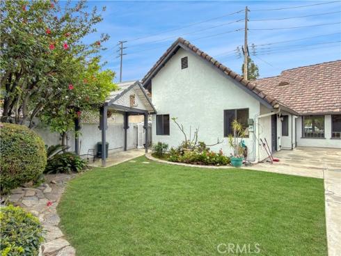 1571 N Santiago   Boulevard, Orange, CA