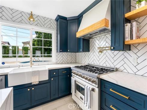 608 E Collins Avenue, Orange, CA