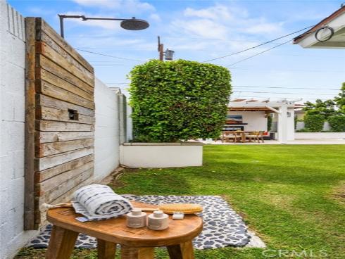 608 E Collins Avenue, Orange, CA