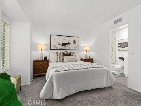 245 N North Singingwood Street 14 , Orange, CA
