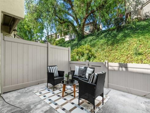 245 N North Singingwood Street 14 , Orange, CA