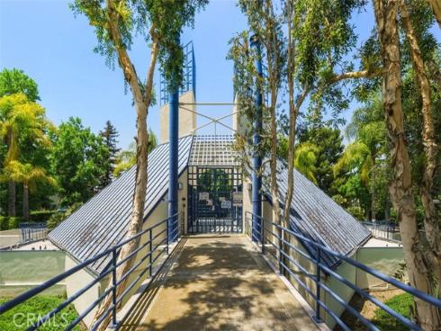 245 N North Singingwood Street 14 , Orange, CA
