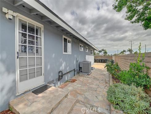 2044 W Spruce Avenue, Orange, CA
