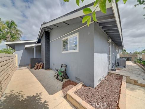 2044 W Spruce Avenue, Orange, CA