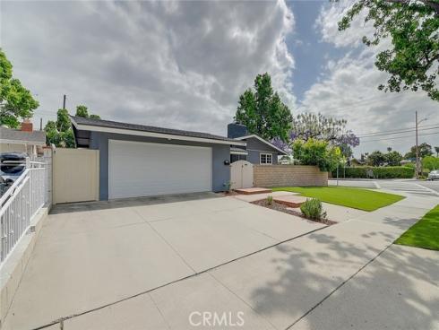 2044 W Spruce Avenue, Orange, CA