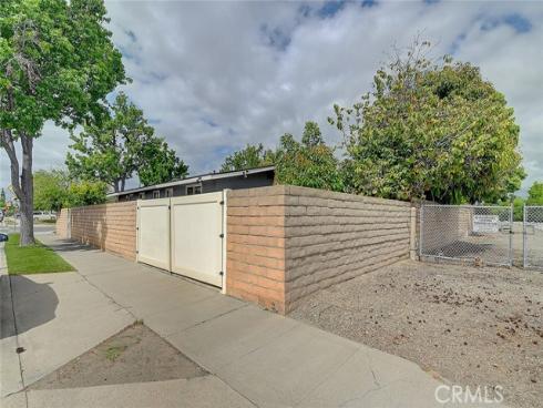 2044 W Spruce Avenue, Orange, CA