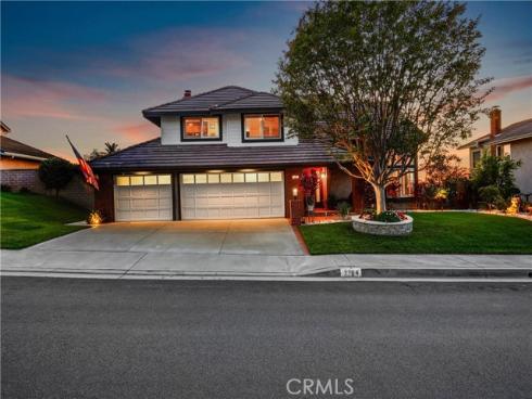 2704 North Vista Heights Avenue , Orange, CA