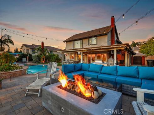 2704 North Vista Heights Avenue , Orange, CA