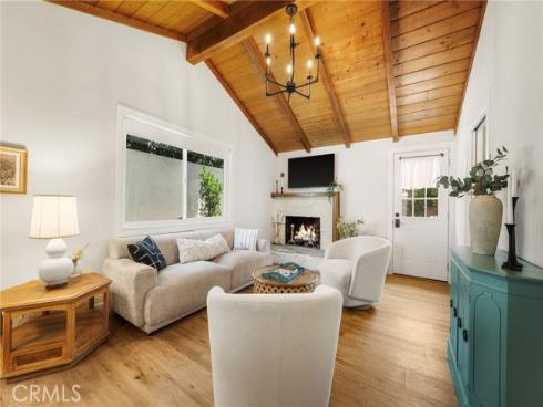 2712 E Jacaranda Avenue , Orange, CA