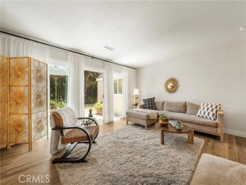 2712 E Jacaranda Avenue , Orange, CA