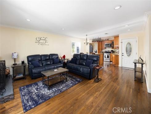 840 E Glendora Avenue, Orange, CA