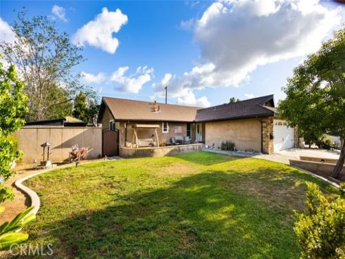 840 E Glendora Avenue, Orange, CA