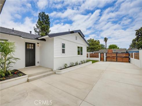 2515 E Orange Grove  , Orange, CA