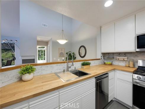 8215 E White Oak Ridge 105 , Orange, CA