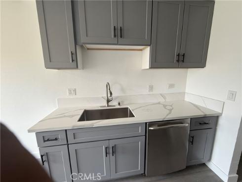 700 West La Veta Avenue E4