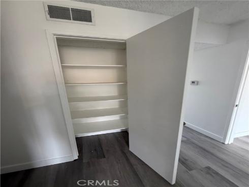 700  West La Veta  E4  Avenue, Orange, CA
