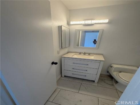 700  West La Veta  E4  Avenue, Orange, CA