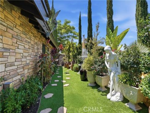 2888 N Wyngate , Orange, CA