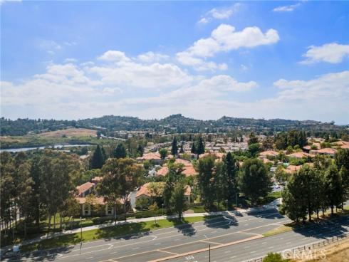 215 S Cross Creek L , Orange, CA