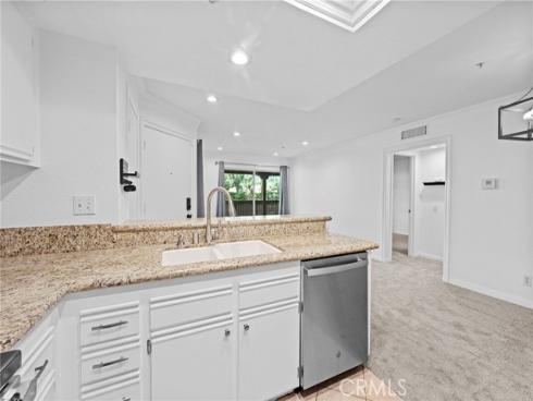 215 S Cross Creek L , Orange, CA