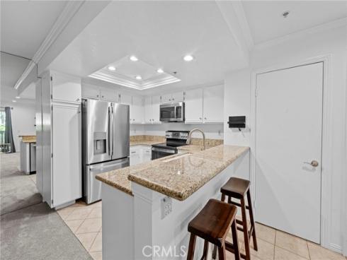 215 S Cross Creek L , Orange, CA
