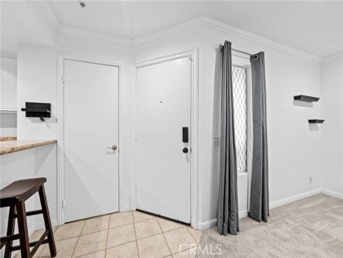 215 S Cross Creek L , Orange, CA
