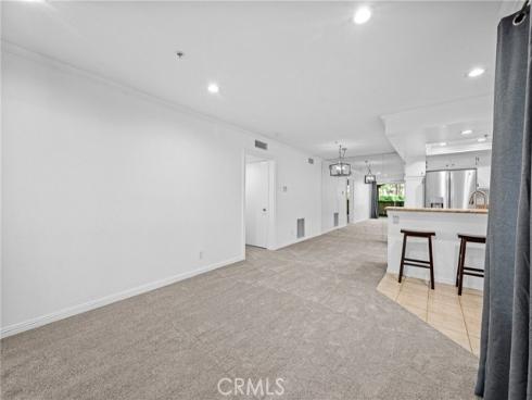 215 S Cross Creek L , Orange, CA