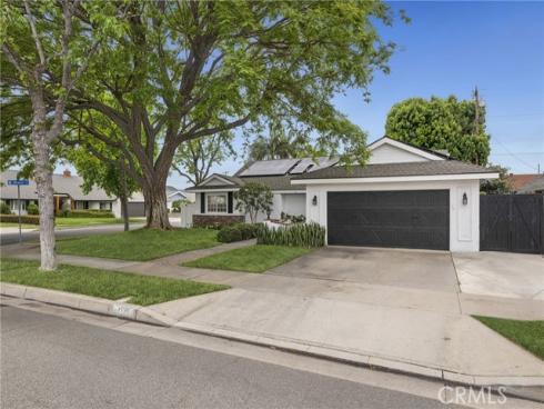 2729 E Dorothy  , Orange, CA