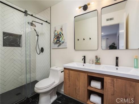 1519 E Van Bibber , Orange, CA