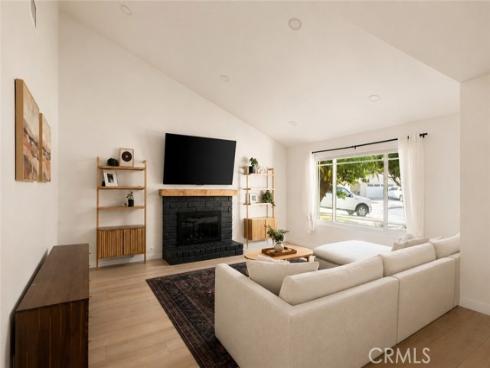1519 E Van Bibber , Orange, CA