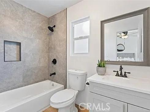 1052 W Palmyra , Orange, CA