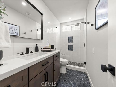 596 N Pageant A , Orange, CA