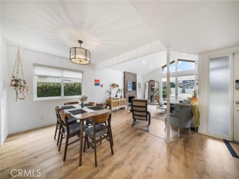 1517 E Riverview , Orange, CA