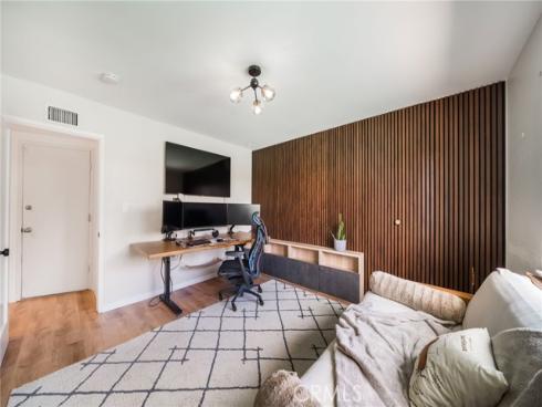 1517 E Riverview , Orange, CA