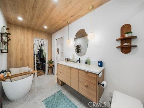1517 E Riverview , Orange, CA