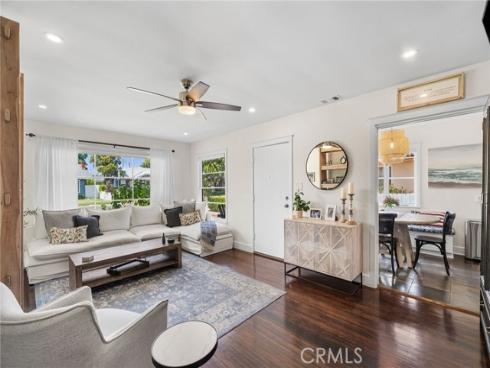 822 E Walnut Avenue, Orange, CA