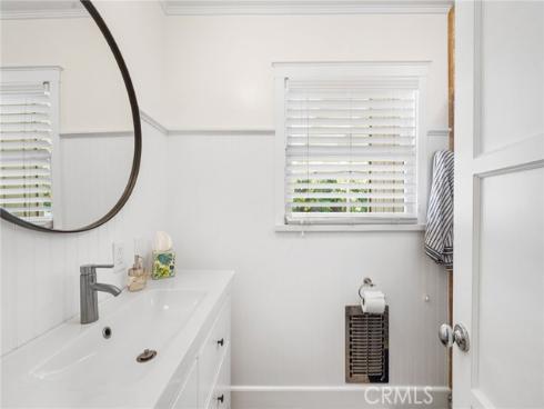 822 E Walnut Avenue, Orange, CA
