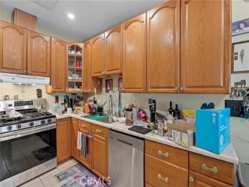 712 E Washington Ave , Orange, CA