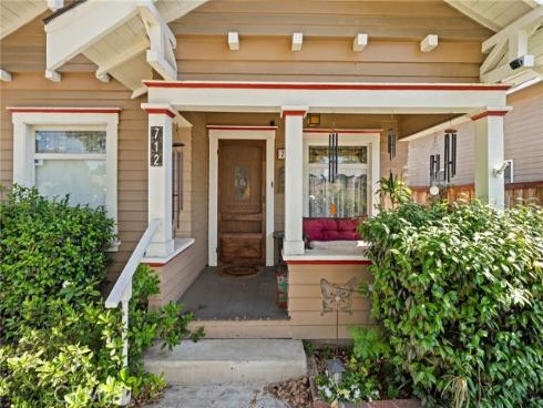 712 E Washington Ave , Orange, CA
