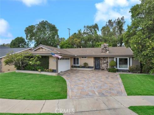 3939 E. Lynnwood Avenue