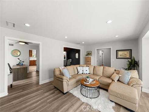 1508 E Candlewood Avenue, Orange, CA
