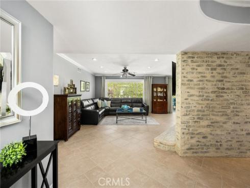 537 S Gardner , Orange, CA