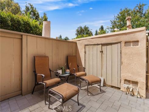 101 W Riverdale 60 Avenue, Orange, CA