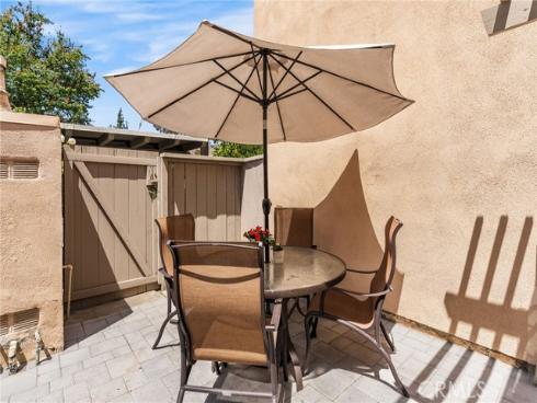 101 W Riverdale 60 Avenue, Orange, CA