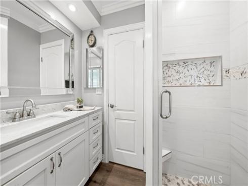 402 E Hoover Avenue, Orange, CA