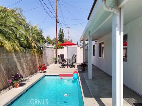 2331 E Adams , Orange, CA