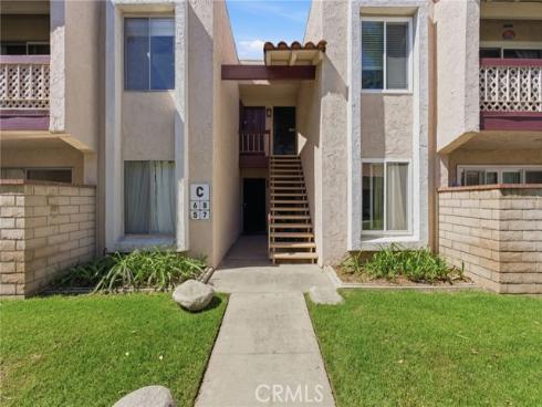700 W La Veta  , Orange, CA