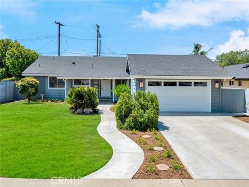 1220 E. Adams Avenue